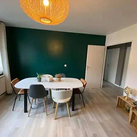Comme A La Maison